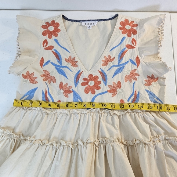 THML Embroidered Floral V-neck Flutter Sleeve Cream Top XS - Picture 8 of 10